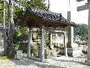 藤津比古神社境内に設けられた手水舎