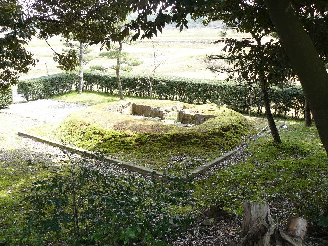 �Ċ_�Ƃ���ˌÕ�