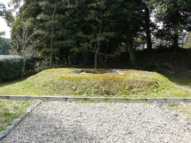 �Ċ_�Ƃ���ˌÕ�