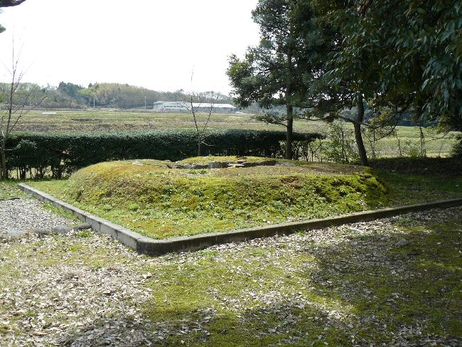 �Ċ_�Ƃ���ˌÕ�