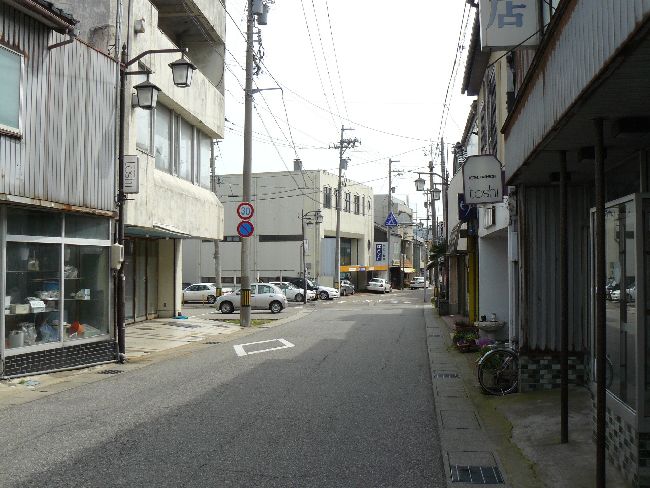 �H��s�E������