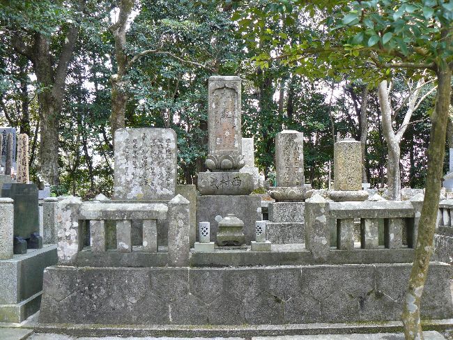 妙成寺・西村屋忠兵衛の墓