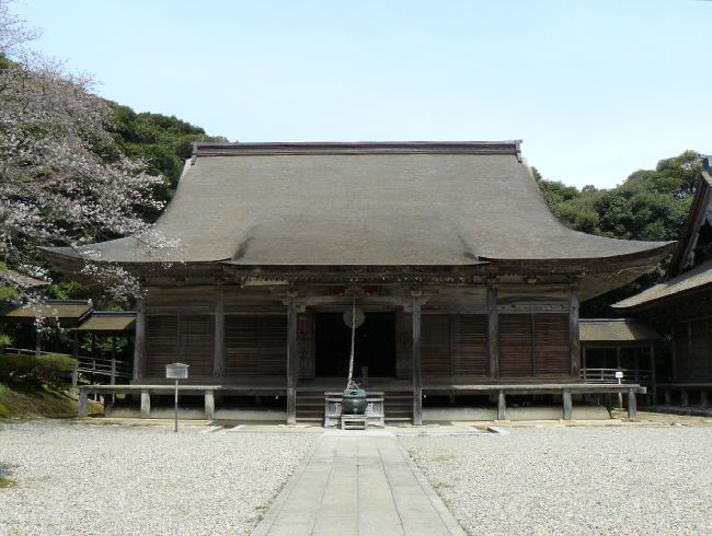 �������E�{��