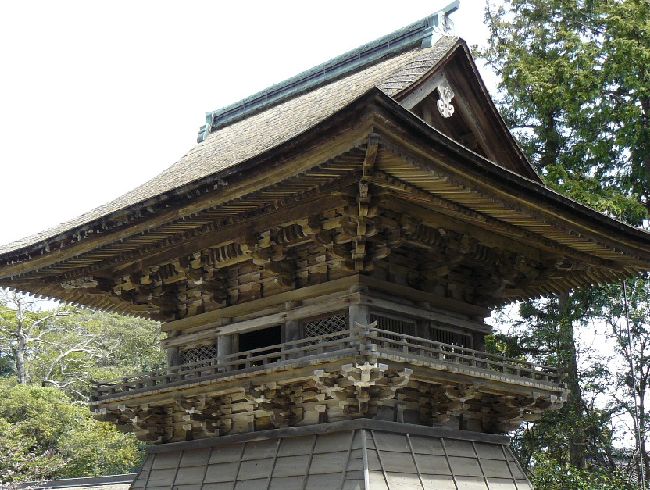 �������E���O