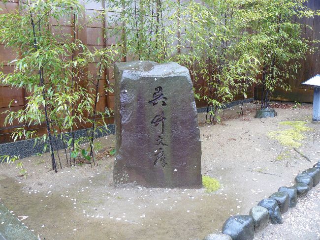 ���|����