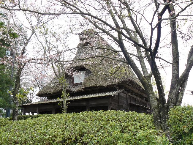 ���R�[�̎R�����Ɓi���t�؉ƏZ��j