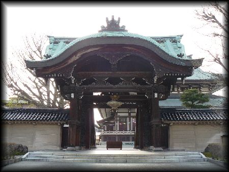 ����ʉ@�������ʂɐ݂���ꂽ�R��