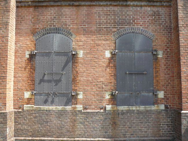 �����򗤌R���핺�x�������