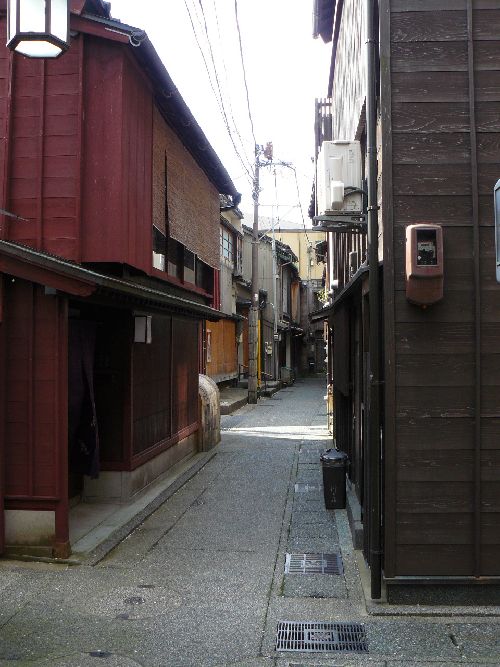 ��v�������X