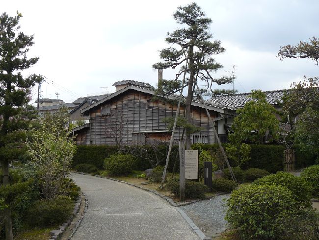 �����ƏZ��