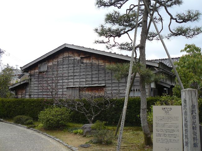 �����ƏZ��