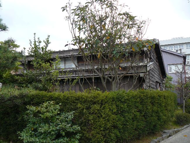 �����ƏZ��