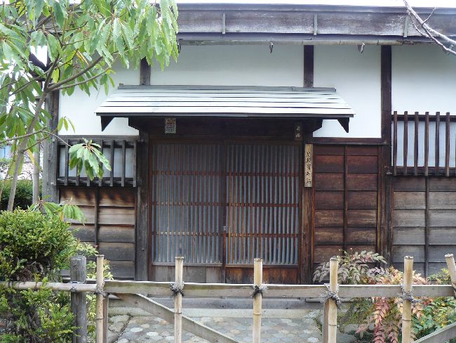 �����ƏZ��