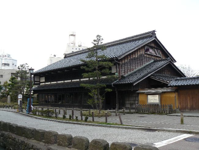 �V�܋L�O��