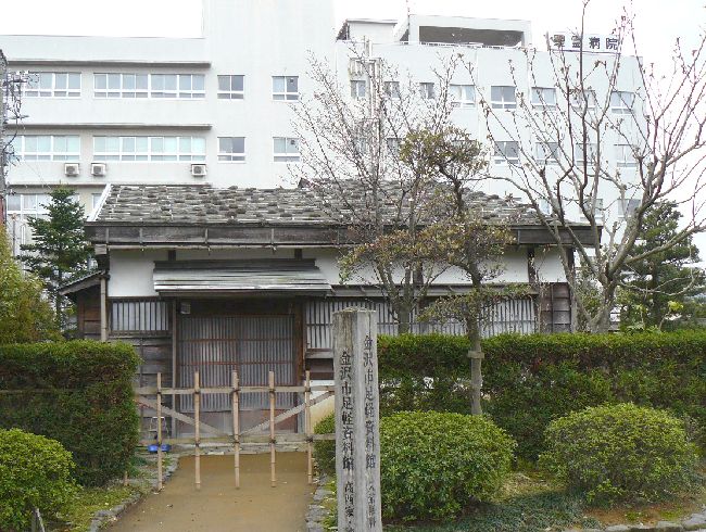 �����ƏZ��