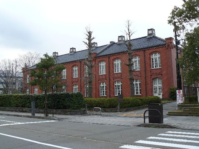 �s���}����