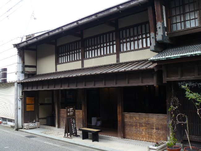 ���N�g�ƏZ��