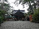 安宅住吉神社境内から見た歴史が感じられる拝殿