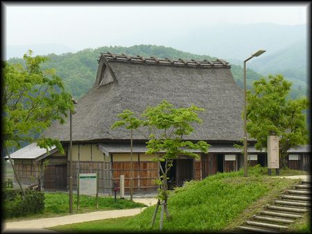 ����{�ƏZ��