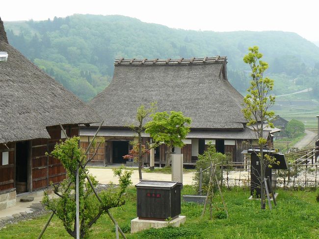 ����{�ƏZ��