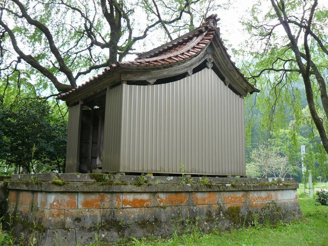 �R������E�r�J�_��