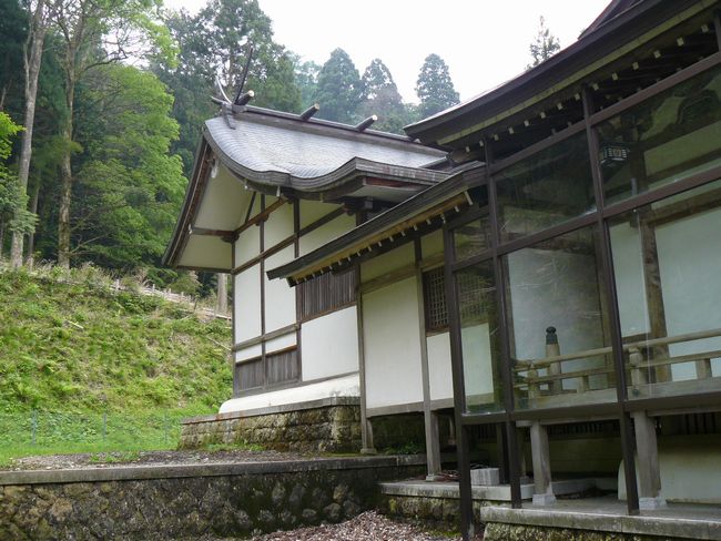 �R������E�����_�Ђ̎O����