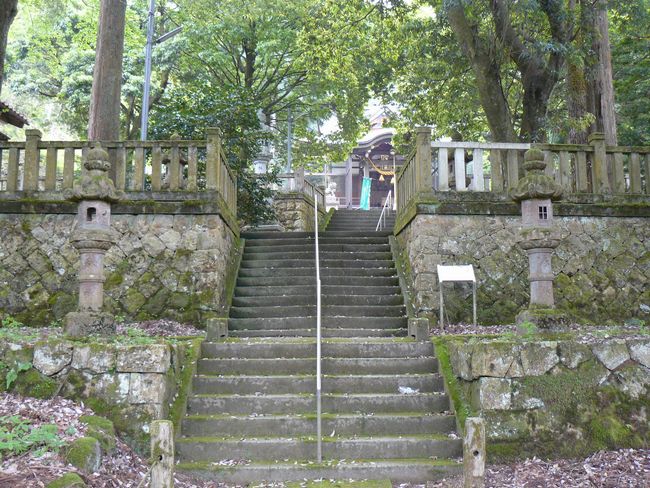 �R������E�����_�Ђ̎O����