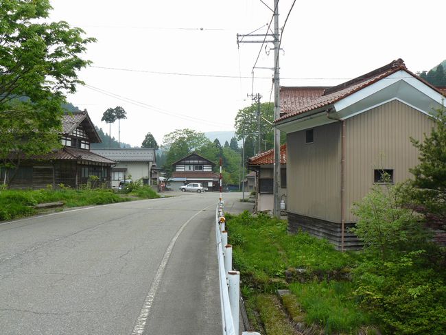 �R������E������