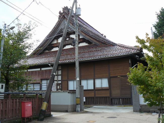 �R������E������